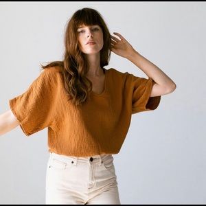 Suunday Dolman Top in Meerkat Size Small